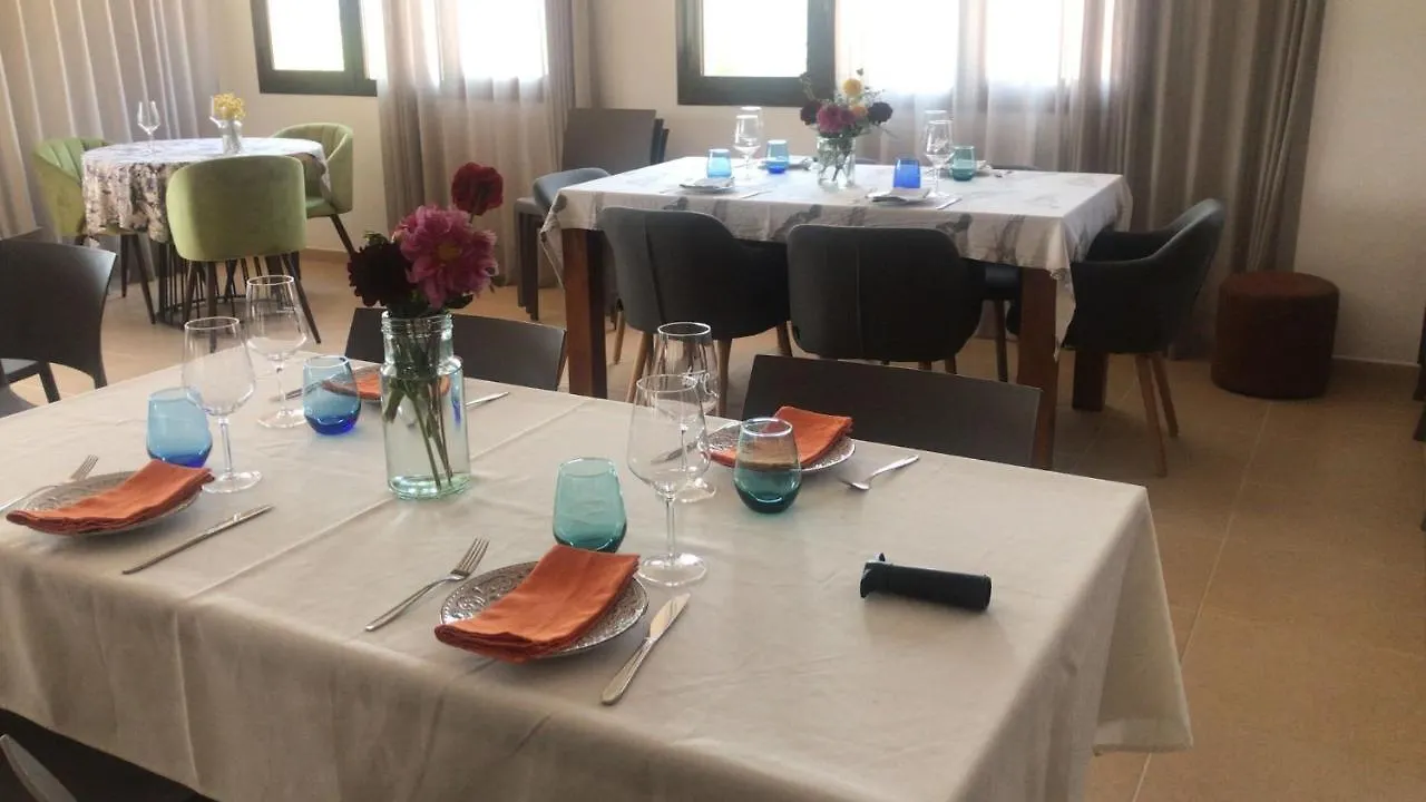 Hostal Restaurant Mussons Poboleda 0*,
